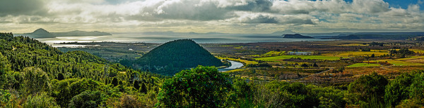 Land_110_2023_07Neuseeland_LakeTaupo_wb65108