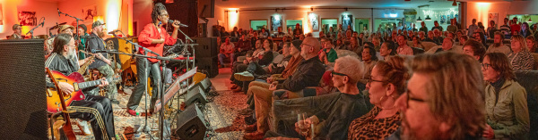 Stage_18_2025_12_Sofa_Connection_wb
