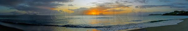 Sunrise am Waipu Cove, Neuseeland