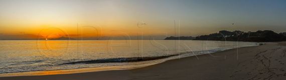 Sunrise am Waipu Cove, Neuseeland